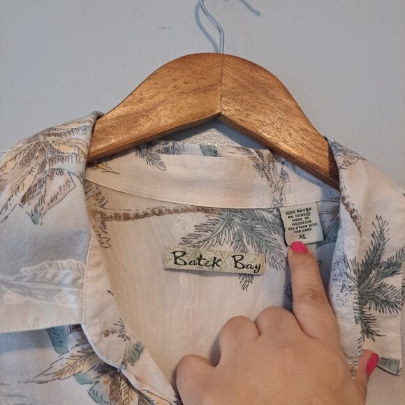 Batck Bay Mens Hawaiian Hula Aloha Shirt Size XL Floral 100% Rayon Multicolor - Picture 3 of 6